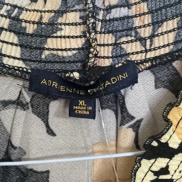 Adrienne Vittadini Floral blue black and cream Womens blouse - Picture 5 of 9